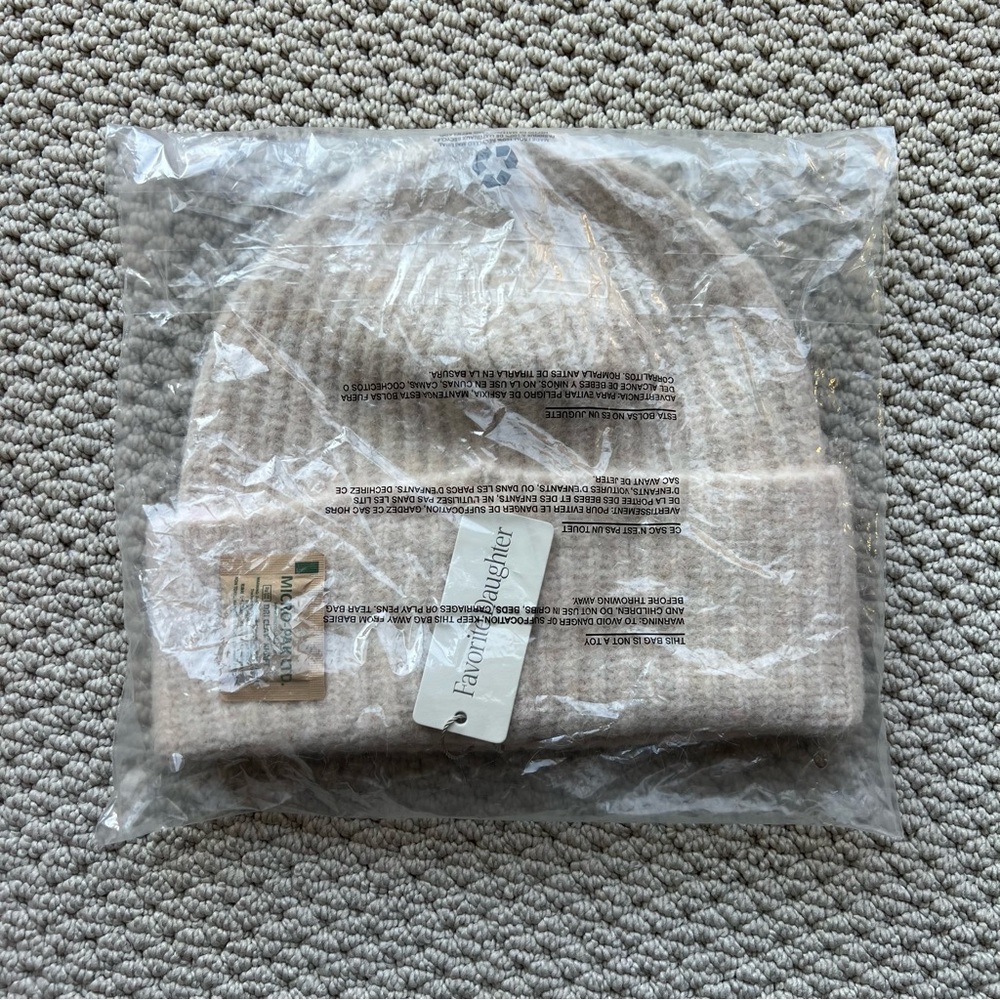 NWT Favorite Daughter Beanie - Picture 2 of 3